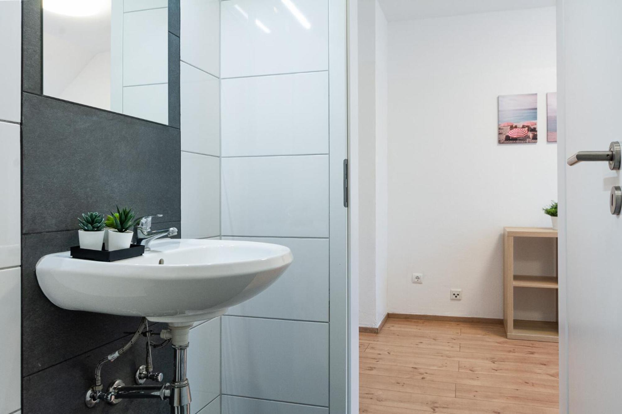T&K Apartments - Apartments 20 Min To Messe Dus Krefeld Exteriér fotografie